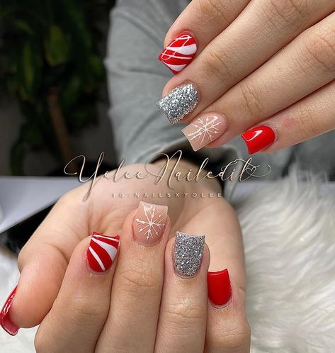 Acrylic Nail Designs Short Square Christmas, Extra Short Christmas Nails, Winter Christmas Nails Short, Christmas Short Acrylic Nails, Christmas Nails Acrylic Short Square, December Nails Square, Christmas Short Nails Design, Short Christmas Acrylic Nails, Short Christmas Nail Ideas