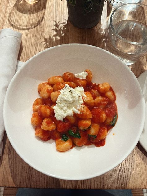 Italian Lunch Aesthetic, Italy Pasta Aesthetic, Aesthetic Gnocchi, Italian Food Astethic, Making Dinner Aesthetic, Italian Food Aethstetic, Gnocchi Aesthetic, Italian Dinner Aesthetic, Aesthetic Lunch