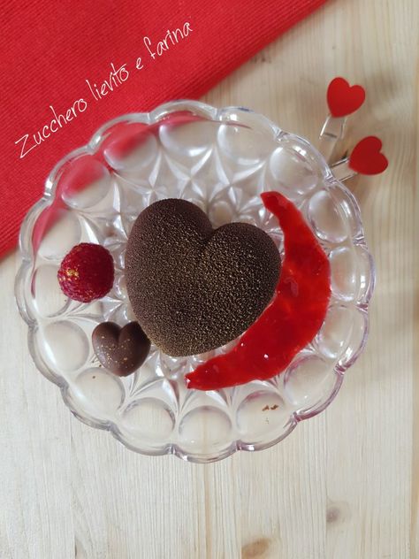 Cuori di mousse al cioccolato e pistacchio - dolce per San Valentino San Valentino, Food Blogger, Blogger, Dessert, Cake