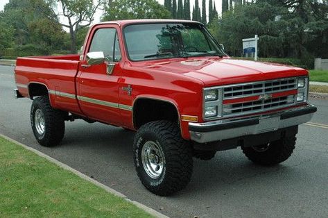 Buy used 1987 Chevy Silverado 2500 3/4 ton 4x4 in Glendale, California, United States, for US $18,000.00 Jacked Up Trucks, Lifted Chevy Trucks, 1987 Chevy Silverado, Chevy Suv, Chevy 4x4, Trucks Chevy, Chevy Diesel Trucks, Chevy Silverado 2500, Chevy Pickup Trucks