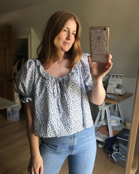 ANNA ALLEN CLOTHING on Instagram: “The other day I needed a sewing “win” and had the idea to hack the #antheablouse so it has a scooped neckline (also cut the front on the…”