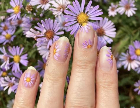 Sunflower Nail Art, Nails Flowers, Up Painting, Aster Flower, Purple Nail Designs, Flowers Ideas, Kawaii Nails, Flower Nail Art, Cute Nail Art