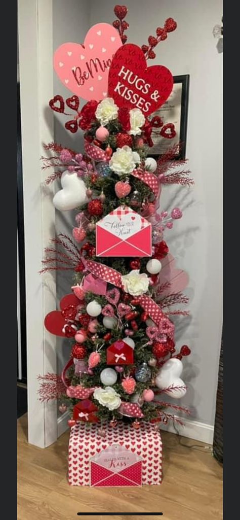 Valentines Tree Decor, Valentine’s Day Christmas Trees, Valentines Xmas Tree, Valentines Day Christmas Tree Ideas, Valentines Tree Topper, Valentines Trees Ideas, Valentine's Tree Decorating Ideas, Valentine’s Day Christmas Tree Decorations, Valentine Christmas Tree Decorations