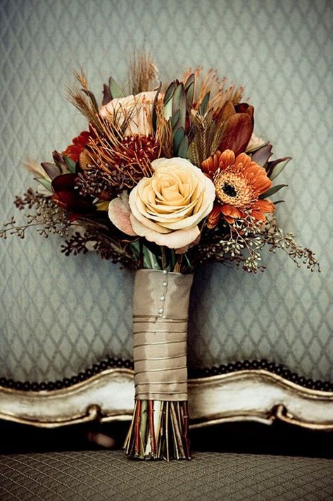 Fall Wedding Bouquet, Autumn Bridal, Bridal Bouquet Fall, Bouquet Inspiration, Autumn Bride, Rustic Wedding Bouquet, Bouquets Wedding, Fall Wedding Bouquets, Fall Wedding Flowers