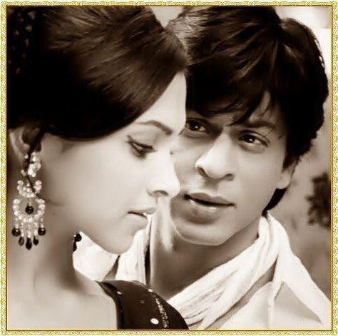 Om Shanti Om with Deepika Padukone and Shah Rukh Khan (2007) Pehla Pyaar, Srk Movies, Yellow Fields, Deepika Padukone Style, Om Shanti, Om Shanti Om, Bollywood Photos, Bollywood Couples, Shahid Kapoor