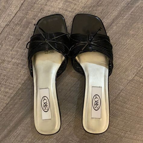 Vintage Sro Low Block Heel - Never Worn Size: 8m Color: Black 2000s Heels, Shoes From The 90s, 2000s Shoes, Fashion Inspo Spring, Block Shoes, Walk In My Shoes, Vintage Heels, Shoes Vintage, Fancy Shoes