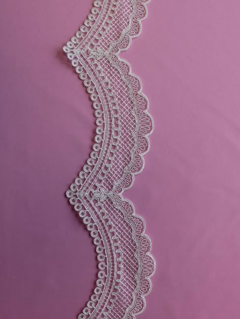 Easy Crochet Border, Lace Fabric Diy, Lace Fancy, Lace Inspiration, Crochet Border, Border Lace, Lace Crafts, Lace Bracelet, Floral Embroidery Patterns