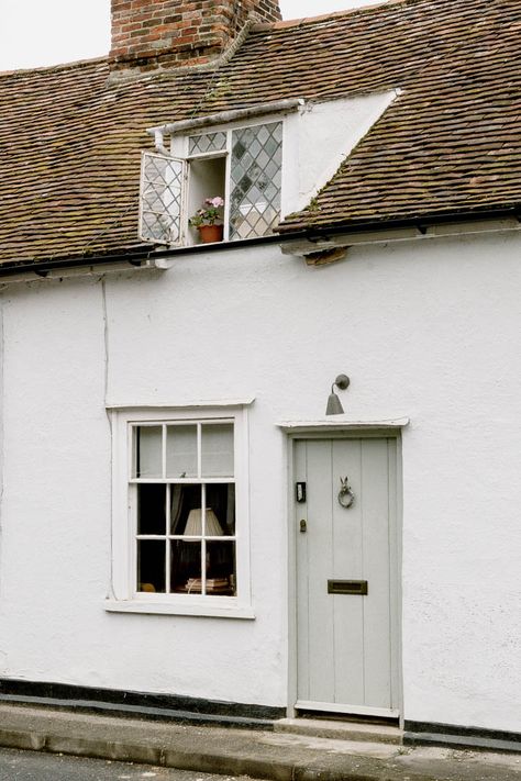 For Sale: Bear Street, Nayland, Suffolk | Inigo English Cottage Windows, Tiny English Cottage, English Cottage Paint Colors, English Cottage Interiors Cozy, Old English Cottage Interiors, English Country Cottage Interiors, Small English Cottage, British Cottage Interior, English Cottage House