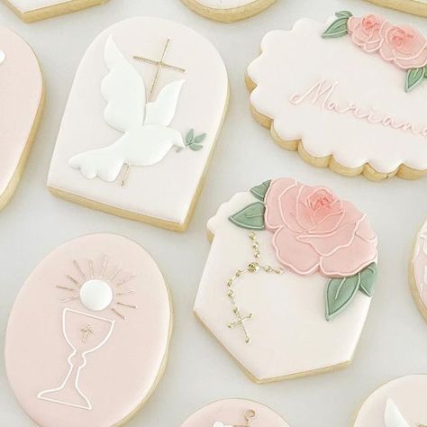 1st Communion Cookies, Confirmation Cookies Decorated, Dove Cookies, Confirmation Decorated Cookies, Communion Cookies Decorated, Dove Sugar Cookies, Communion Cookies, First Communion Cookies Decorated, First Communion Cookies