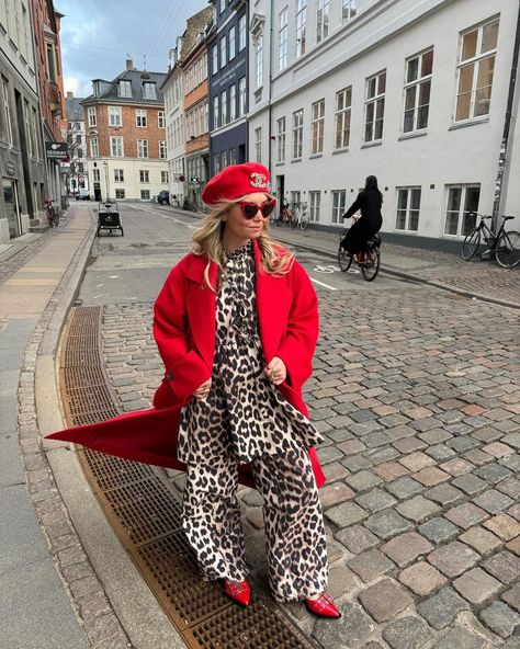 DAYKOTA DEE | AMSTERDAM📍 | Fashion week day 3 🐆🌹 #cphfw #cphfwaw24 #gannibuckleflats #ganni | Instagram Amsterdam Fashion Week, Amsterdam Fashion, February 1, 2024 Fashion, Instagram Fashion, Amsterdam, Fashion Week, Italy, On Instagram