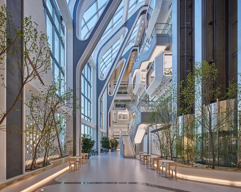 K-Pop hit factory gets a futuristic new office in Seoul Kpop Entertainment Building, Entertainment Company Building, Yg Building, Futuristic School, Entertainment Building, Futuristic Office, Txt Daydream, Company Building, School Dr