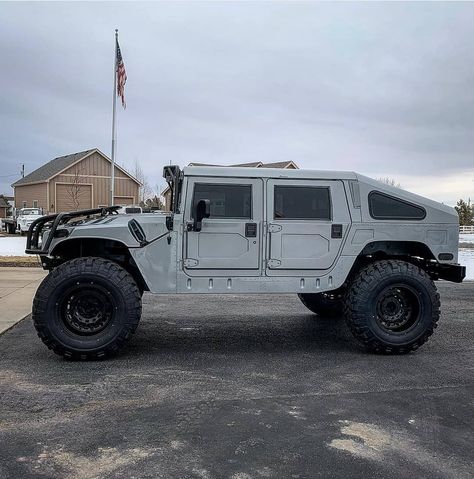 Hummer H1 Custom, Hummer Truck, H1 Hummer, Cars To Buy, Tactical Truck, Car Pic, Hummer Cars, Cars Jeep, Hummer H1