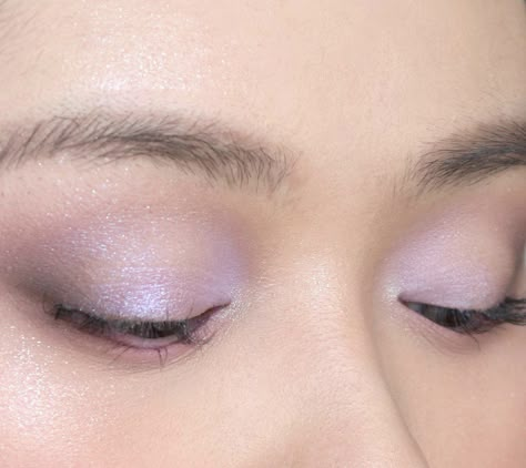 Lilac Makeup Look, Lavender Makeup Looks, Lilac Makeup, Grace Aesthetic, Lilac Eyeshadow, The Eyes Chico, Soul Magic, Trust Your Intuition, Hyper Feminine