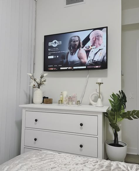 Bedroom Tv Aesthetic, Tv Stand Ideas Bedroom, Room With Tv Bedrooms, Small Bedroom With Tv, Tv In Room Bedroom, Tv On Dresser In Bedroom, Tv Stand Decor Bedroom, Tv Set Up Bedroom, Tv Bedroom Ideas