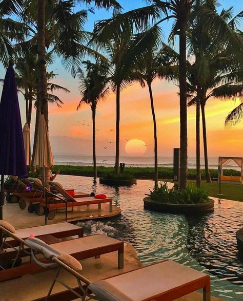 Bali Sunset, Best Sunset, Amazing Sunsets, Destination Voyage, Watch Tower, Seminyak, Beautiful Hotels, Summer Holidays, Beautiful Summer