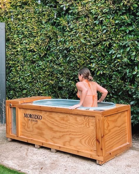 Cold Bath Aesthetic, Built In Cold Plunge, At Home Cold Plunge, Backyard Cold Plunge, Cold Plunge Benefits, Cold Plunge Outdoor, Cold Plunge Aesthetic, Diy Cold Plunge Tub, Ice Bath Aesthetic