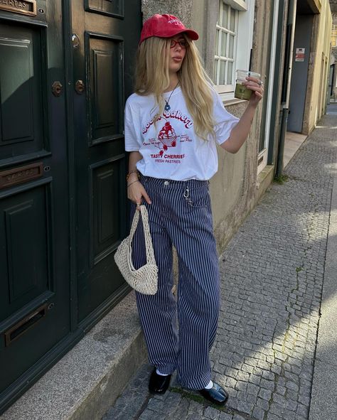 I found my perfect striped pants🥹😍 T-shirt, pants, bag, cap from @pullandbear #pullandbearcommunity Striped Pants Outfit, Stripe Pants Outfit, Heels Boots Outfit, Stripes Pants, Fashion Content Creator, 2024 Moodboard, Fashion Content, 2024 Style, A Cap