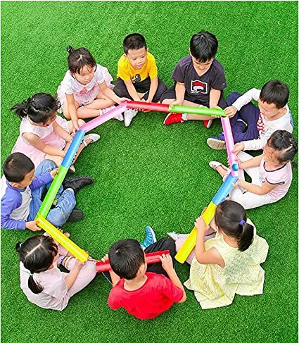 Outdoor Team Building Games, Kids Garden Play, Teamwork Activities, Building Games For Kids, Kids Obstacle Course, Communication Activities, Game For Adults, Fun Outdoor Games, Team Building Games