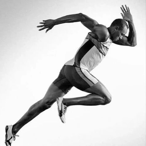 #usainbolt #olympics #runner #sprinter #athlete Sprinter Athlete, Crocodile Eyes, Olympic Runners, Photography References, Running Pose, People Moving, Athlete Motivation, Reference Art, Body Sketches