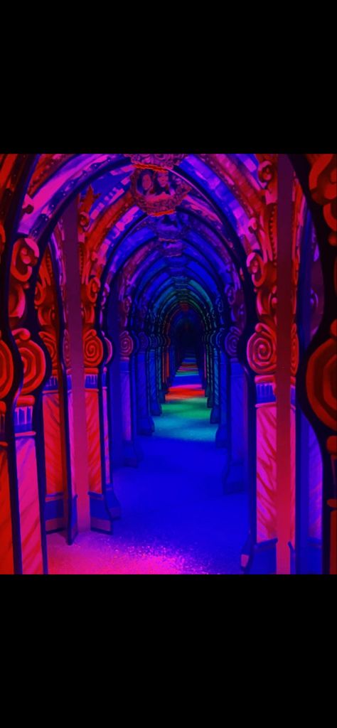 Funhouse Mirror Room, Uv Room, Carnival Mirror, Halloween Tapestry, Mirror Maze, Room Vibes, Mirror Room, Bed Frame Design, Mirror House