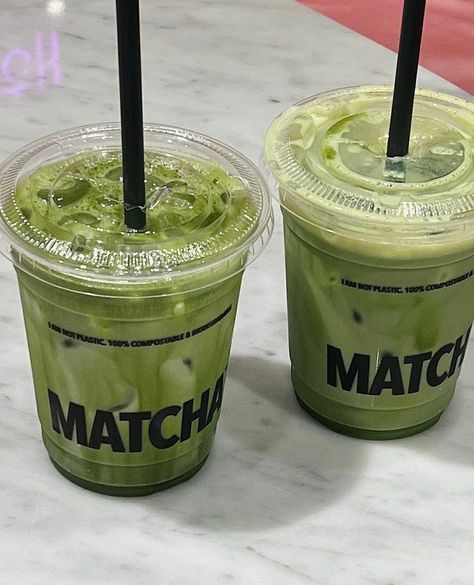 Green Drinks Aesthetic, Matcha Cafe, Drinks Aesthetic, The Matcha, Matcha Drink, Coffee Obsession, Green Drinks, Matcha Green Tea Powder, Iced Matcha