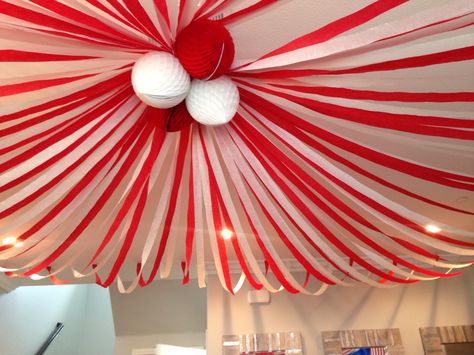 Streamers on the ceiling to tie it altogether!! Circus party Streamer Ideas, Indoor Halloween Decor Ideas, Ceiling Streamers, Indoor Halloween Decor, Streamer Decorations, Circus Birthday Party Theme, Ceiling Decorations, Circus Decorations, Carnival Decorations