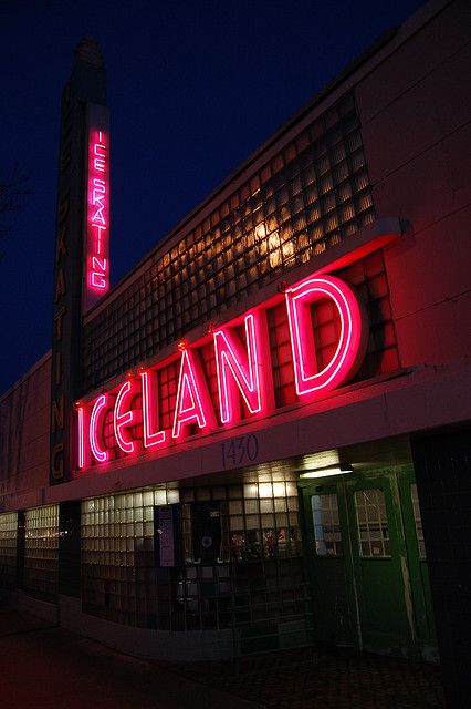 20080321 Another Shot of Iceland by Tom Spaulding, via Flickr Flamingo Neon Sign, Flamingo Vegas, Flamingo Neon, Motel Signs, Neon Signage, Neon Jungle, Neon Clock, Neon Words, Ghost Signs