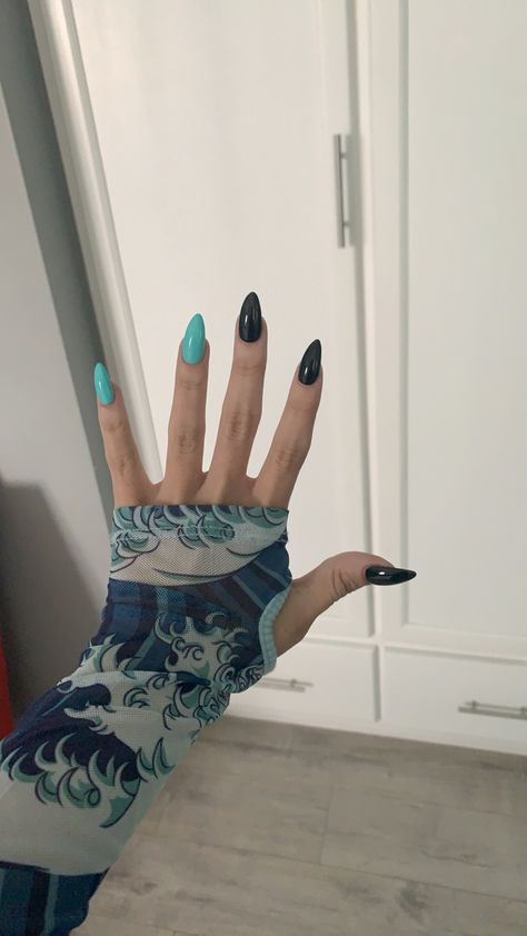 Nails Black And Turquoise, Black And Turquoise Nail Designs, Nail Designs Tiffany Blue, Turquoise Black Nails, Black Turquoise Nails, Black And Teal Nail Designs, Black And Turquoise Nails, Turquoise And Black Nails, Teal And Black Nails