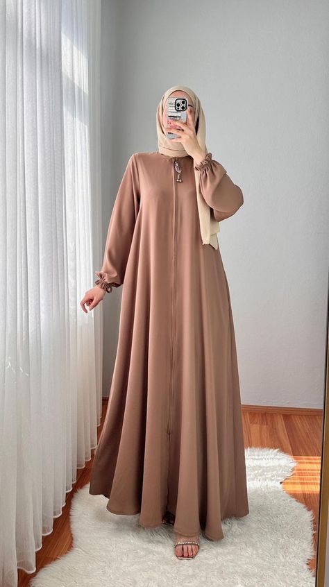 Muslim Long Dress Design, Borkha Design Simple, Simple Burqa Design, Simple Abaya Designs Casual, Simple Burkha Designs, Abaya Dress Design, Modern Abaya Style, Trending Abaya, Elegant Abaya Designs