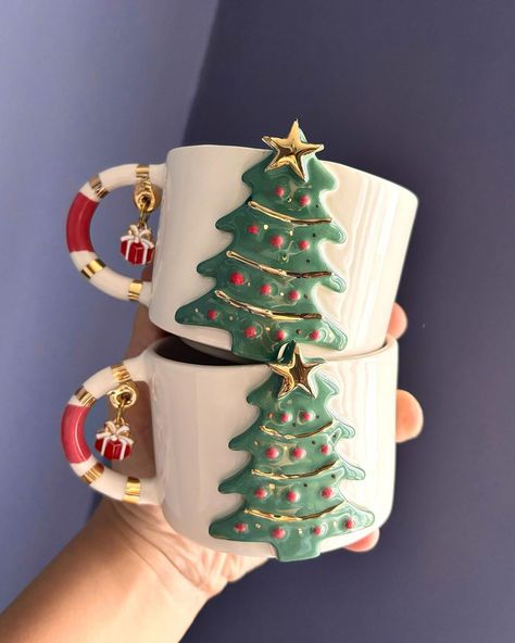 Limited Edition Christmas Mug… #ceramichomedecor #ceramics #ceramicmug #christmastreemug #handmadeceramics #elyapımıseramik | Instagram Ceramics Pottery Mugs, Ceramic Christmas Decorations, Christmas World, Paper Mache Art, Christmas Baskets, Teapots And Cups, Ceramics Ideas Pottery, Christmas Ornament Sets, Tea Cups Vintage