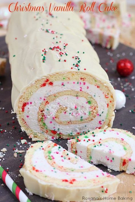 18 Enchanting Yule Log Recipes to Grace Your Christmas Table Vanilla Yule Log, Roll Cake Recipe Vanilla, Log Cake Recipe, Christmas Log Cake, Yule Log Cake Recipe, Snow Globe Cupcakes, Christmas Desserts Party, Holiday Desserts Christmas, Yule Log Cake