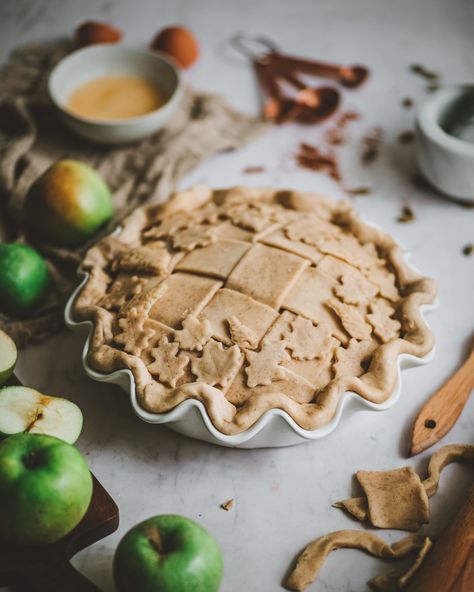 Pie, Holiday Pies Thanksgiving, Apple Berry Pie, Different Types Of Pie, Citrus Tart, Types Of Pie, Apple Berry, Pie Dough Recipe, Classic Apple Pie