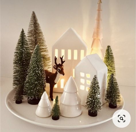 Minimalist Christmas Decor, Christmas Decor Inspiration, Christmas Themes Decorations, Christmas Tree Inspiration, Christmas Inspo, Minimalist Christmas, A Deer, Wrapping Ideas, Noel Christmas