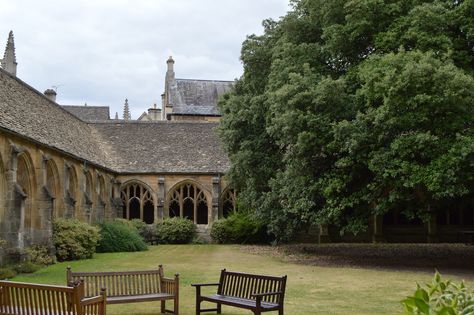 Hogwarts Scenery, Aemond Targaryen, Alicent Hightower, Hogwarts Aesthetic, Hogwarts School, Harry Potter Aesthetic, Harry Potter World, English Countryside, Private School