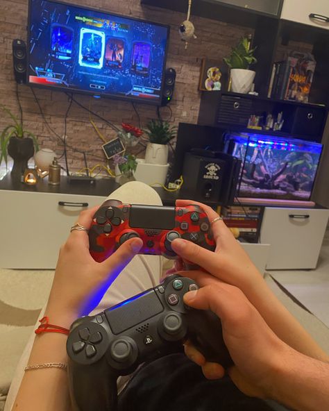 #gaming #ps4 #couple #mortalkombat #fishtank #game #love #datenight #datenightideas Cartoon Couple Playing Video Games, Video Game Date Aesthetic, Couple Goal Gaming, Couples Gaming Together Aesthetic, Gaming With Boyfriend, Playfight Couples Aesthetic, Game Night With Boyfriend, Video Games With Boyfriend, Gaming Couple Aesthetic