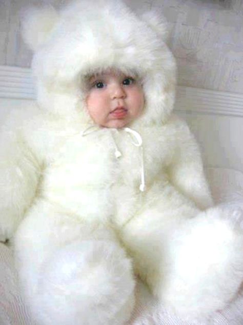 Bear Cub, Adorable Babies, Baby Costumes, Little People, Future Kids, Baby Pictures, Future Baby, Baby Fever, Polar Bear