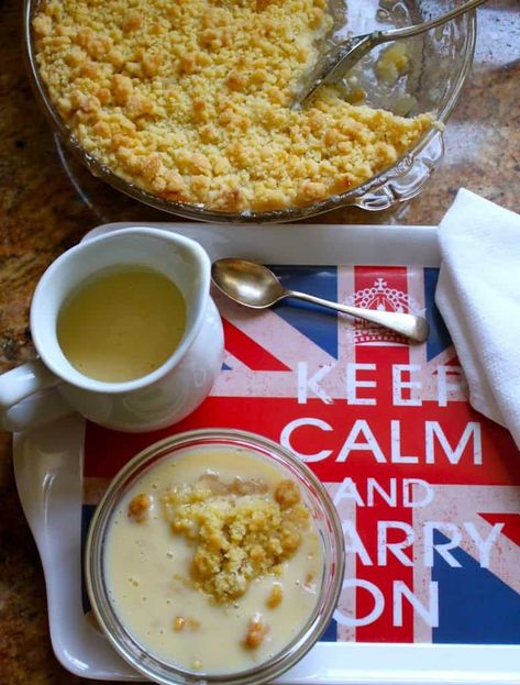 British Deserts, The Best Apple Crumble, Best Apple Crumble Recipe, Best Apple Crumble, Great British Food, Apple Crumble Recipe, British Recipes, Custard Sauce, Fruit Crumble