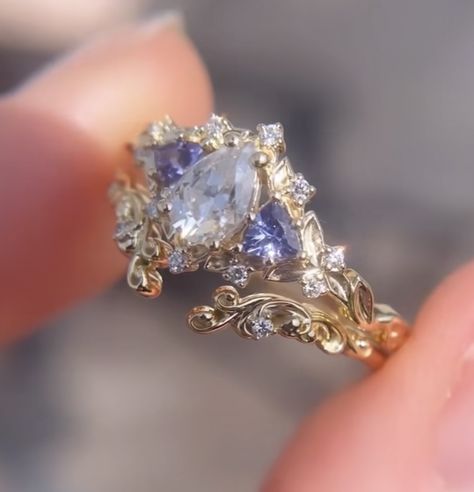 Cinderella Ring Engagement, Design Your Own Wedding Ring, Fairytale Inspired Engagement Rings, Wedding Ring Ethereal, Fanasty Wedding Rings, Magical Jewelry Fantasy Ring, Engagement Rings Mystical, Fairy Wedding Ring Aesthetic, Majestic Engagement Rings