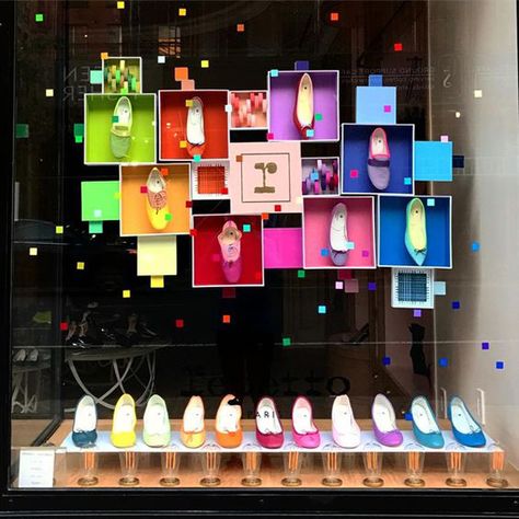 25 Cool And Creative Store's Window Display Ideas | Home Design And Interior Shoe Window Display Ideas, Shoe Store Window Display, Colourful Window Display, Colorful Window Display, Shoes Window Display, Shoe Window Display, Art Window Display, Window Display Ideas, Display Toys