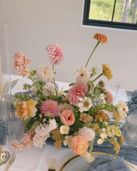 Wedding • Instagram Flower Party Themes, Pastel Pink Weddings, Wildflower Wedding Theme, California Poppies, Bridal Shower Inspiration, Wedding Bouquets Pink, Flower School, Spring Wedding Colors, Wedding Floral Centerpieces