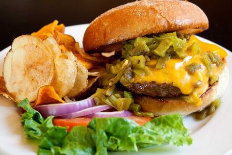 Cali Cuisine: Green Chile Cheeseburger Green Chili Soup, Turkey Reuben, Chili Burger, Buffalo Burgers, Ground Beef Seasoning, Bison Burgers, Chile Recipes, Burger Menu, Cheese Burger