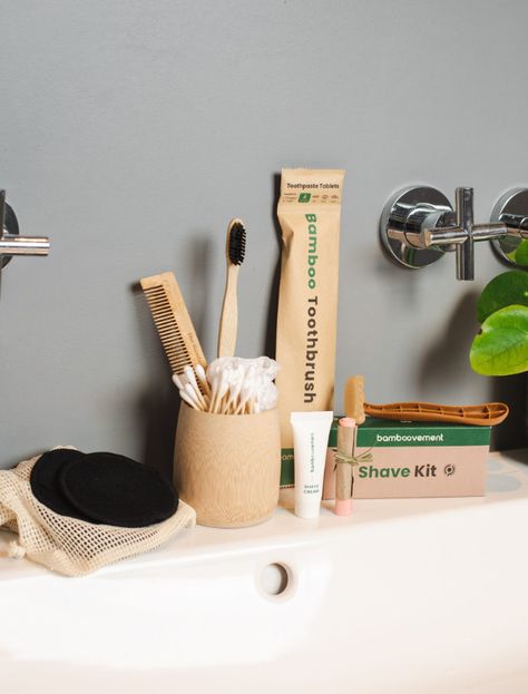 A sustainable flair added to self care, these amenities are eco-friendly and would make a great addition to your daily routines. You don't want to miss out on products like this! Hotel Toiletries, Amenity Kits, Eco Hotel, Bamboo Toothbrush, Hotel Branding, Daily Routines, Brand Design, To Miss, Self Care