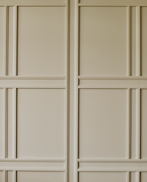 The enduring delight of the secret door.⁠ ⁠ It’s the door that has always delighted and surprised in the great period houses.⁠ ⁠ Known as a jib door, it takes real craftsmanship to dissolve a door into a panelled wall. Not just a thing of beauty, they preserve the symmetry and help build the aesthetic of the room whilst adding an element of fun and character for our clients. A thing to surprise and delight every generation and for generations to come.⁠ ⁠ #CraftedByArtichoke⁠ ⁠ Design & make @... Jib Door Ideas, Door Panelling Design Modern, Millwork Details, Wardrobe Door Designs, Secret Door, Wardrobe Doors, Wainscoting, Diy Wall, Wall Treatments