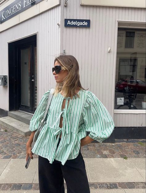 Laced Up Shirt, Streetwear Aesthetic, Puff Long Sleeves, Bow Blouse, Peplum Blouse, Puff Sleeve Blouse, Mode Inspo, Summer Fabrics, Front Tie Top