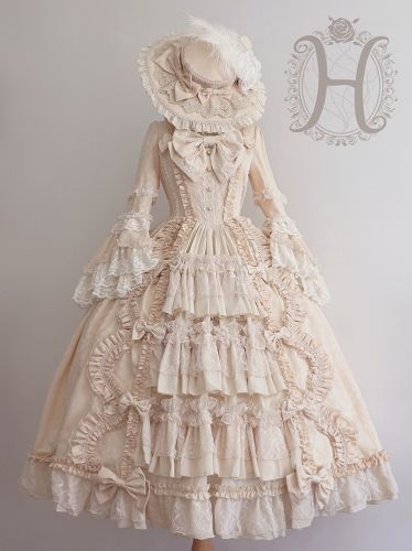 Rococo Fashion, Op Dress, Classic Lolita, Old Fashion Dresses, Old Dresses, Vestidos Vintage, Fantasy Dress, Historical Dresses, Online Dress Shopping