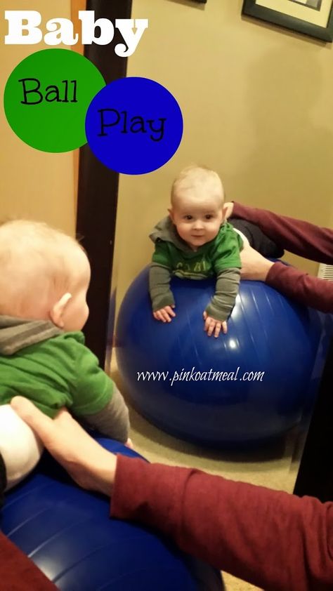 Baby Play Ideas, Baby Zintuiglijk, Ball Play, Baby Tummy Time, Pediatric Physical Therapy, Baby Sitting, Baby Ball, Exercise Ball, Toddler Play