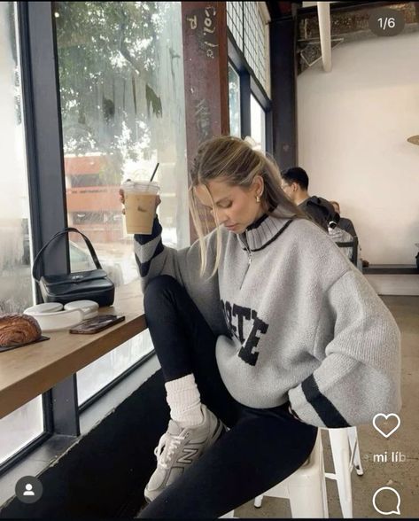 Brit Harvey, Modele Fitness, Look Legging, Autumn Fits, Fall Fits, Rainy Day Outfit, Cozy Outfit, Sporty Outfits, Outfit Inspo Fall