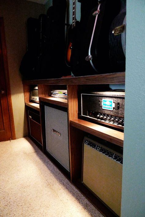 Music Amp Storage Ideas, Home Office Guitar Room, Guitar And Amp Storage, Amp Storage Ideas, Guitar Amp Storage, Guitar Room Ideas, Guitar Case Storage, Music Room Storage, Home Office Ideas For Men