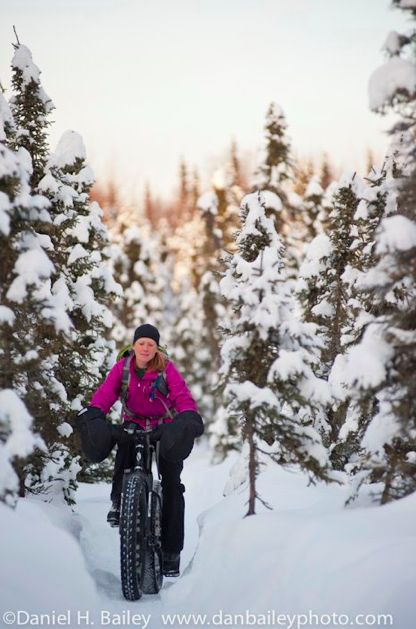 Winter Biking, Mountain Biking Women, Bicycle Safety, Winter Outdoors, Bike Safety, Winter Cycling, Winter Mountain, Best Accessories, Fat Bike