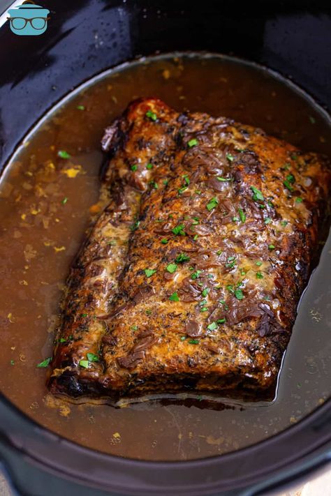 Looking down in a Crock Pot insert on a Herb covered Pork Loin. Pork Loin With Gravy, Herb Pork Loin, Pork Loin Recipes Slow Cooker, Pork Loin Crock Pot Recipes, Crockpot Pork Loin, Slow Cooker Pork Loin, Pork Crockpot Recipes, Pork Loin Recipes, Country Cook